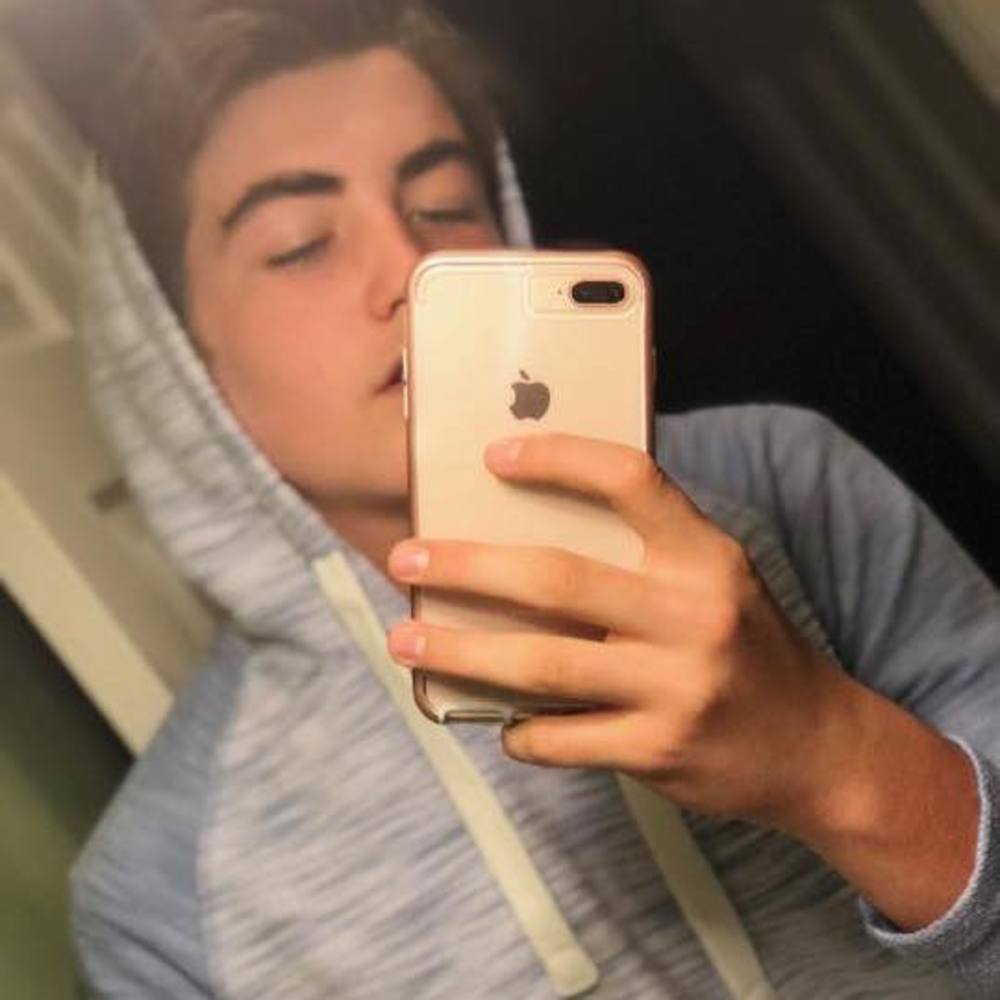 Meet your Posher, Kai